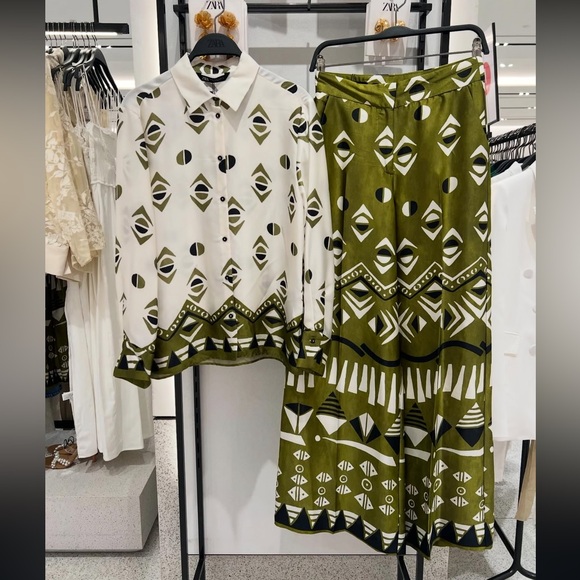 ZARA 2 PIECES MATCHING SET GEOMETRIC PRINT SATIN EFFECT SHIRT AND WIDE LEG PANTS - Picture 16 of 16
